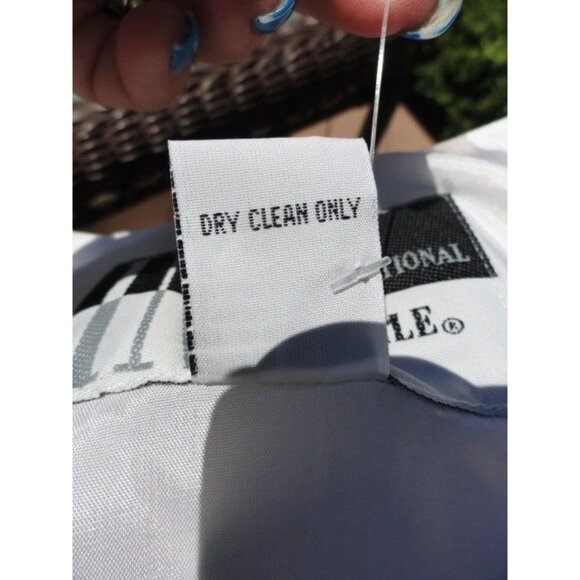 Vintage Men’s INTERNATIONAL MALE White Linen Cotton Vest L NWT Gold Tone Buttons - Picture 7 of 7